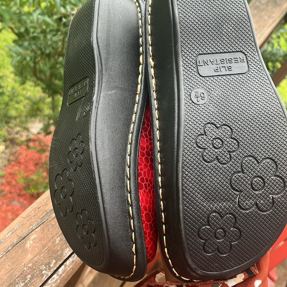 Ingaro Happy Red like New Size 6.5 - Picture 3 of 6